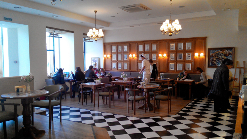 Интерьер кафе "Boulangerie 23" (Буланжерия 23), Симферополь.